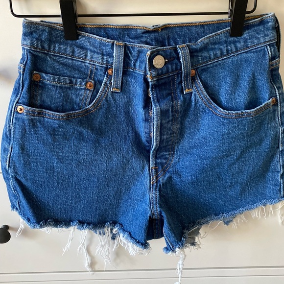 LEVI 501 - Picture 2 of 7